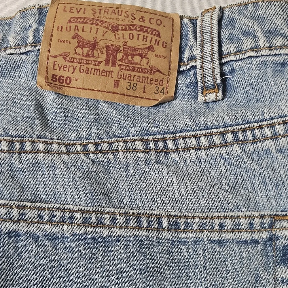 VTG LEVIS 560 LOOSE FIT 90s Comfort Black Batwing Men's 38x33 DENIM‎  JEANS